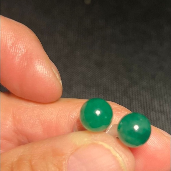 Green Quartz Stud - Picture 2 of 2